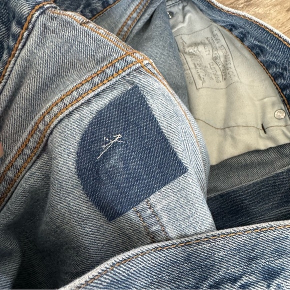 Levi's 505 Straight Leg “Lived In” Jeans 34 x 29 - Picture 4 of 10